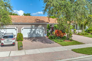 2561 E Aragon Boulevard   3, Sunrise, FL 33313 Sold 09/02/22