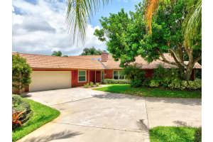 5741 SE Winged Foot Drive, Stuart, FL 34997 Sold 06/27/23