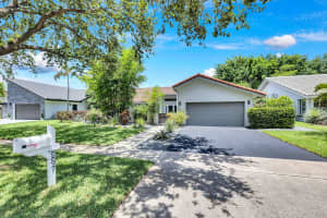 8897  Escondido Way  E, Boca Raton, FL 33433 Sold 08/23/22