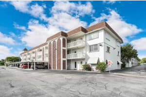 1040 SE 4th Avenue   319, Deerfield Beach, FL 33441 Sold 10/17/22