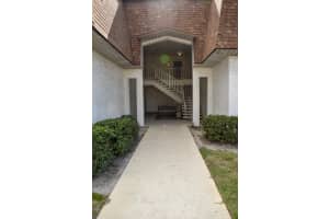 950 S Kanner Hwy APT D8, Stuart, FL 34994, Sold 09/12/22