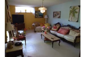 21  Springdale Circle, Palm Springs, FL 33461 Sold 09/14/22