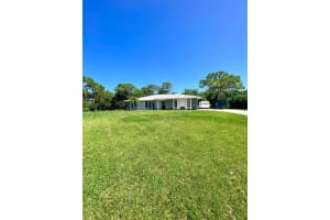 2367 SE Diamond Court, Stuart, FL 34997 Sold 04/05/23