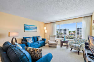125  Shore Court   301b, North Palm Beach, FL 33408 Sold 10/05/22