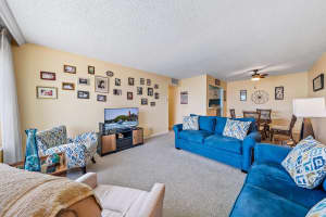 125  Shore Court   301b, North Palm Beach, FL 33408 Sold 10/05/22