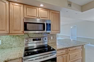 336  Golfview Road   704, North Palm Beach, FL 33408 Sold 11/18/22