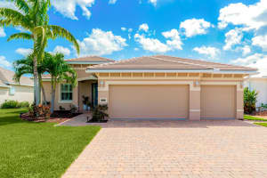 445 NW Sunflower Place, Jensen Beach, FL 34957 Sold 01/04/23