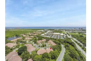 102  Sea Oats Drive   E, Juno Beach, FL 33408 Sold 04/04/23