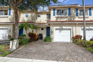 2782 S Evergreen Cir, Boynton Beach, FL 33426, Sold 09/12/22