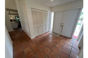 800 SW 96th Ave, Pembroke Pines, FL 33025, Sold 09/09/22