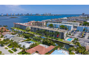 109 Paradise Harbour Blvd, North Palm Beach, FL 33408, Sold 10/24/22