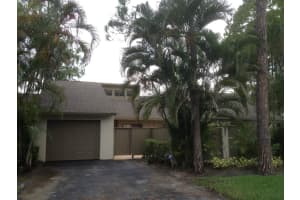 253 Wood Dale Dr, Wellington, FL 33414, Sold 08/29/22