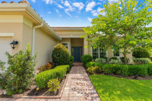 1765 SW Swallowtail Ln, Palm City, FL 34990, Sold 10/31/22