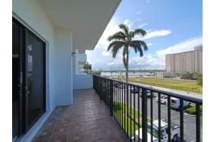1201 S Ocean Dr, Hollywood, FL 33019, Sold 10/27/22