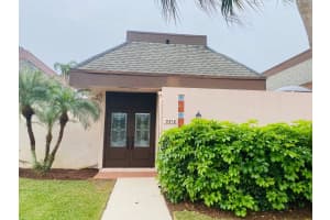 3310 SE Sandpiper Ct, Port St. Lucie, FL 34952, Sold 09/28/22
