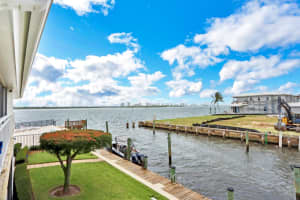 68 Yacht Club Dr, North Palm Beach, FL 33408, Sold 10/21/22
