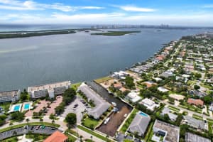 68 Yacht Club Dr, North Palm Beach, FL 33408, Sold 10/21/22