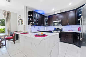 10637 Falls St, Wellington, FL 33414, Sold 01/05/23