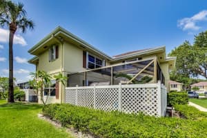 23 Bedford Ct, Royal Palm Beach, FL 33411, Sold 10/19/22