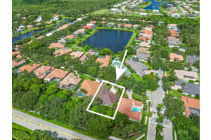6989  Cypress Cove Circle, Jupiter, FL 33458 Sold 11/04/22