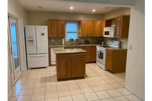 8954 SE Bobo Ct, Hobe Sound, FL 33455, Sold 08/18/22