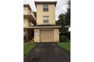 2100 Greenview Shores Blvd, Wellington, FL 33414, Sold 10/31/22