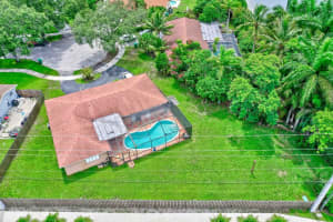4956 SW 101st Ave, Cooper City, FL 33328, Sold 08/26/22