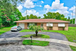 4956 SW 101st Ave, Cooper City, FL 33328, Sold 08/26/22