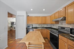 257 Pleasant Wood Dr, Wellington, FL 33414, Sold 09/19/22