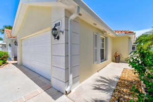 8113 SE Peppercorn Ct, Hobe Sound, FL 33455, Sold 09/29/22