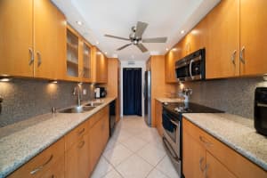 899 Jeffery St, Boca Raton, FL 33487, Sold 11/04/22
