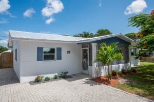 2141 SE Jackson St, Stuart, FL 34997, Sold 01/30/23