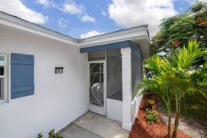 2141 SE Jackson St, Stuart, FL 34997, Sold 01/30/23