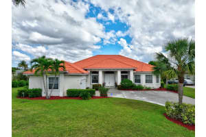 4826 SW Lake Grove Cir, Palm City, FL 34990, Sold 01/26/23
