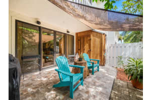 620 NE 20th Lane, Boynton Beach, FL 33435 Sold 03/17/23
