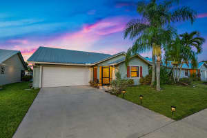 6711 SE Silverbell Ave, Stuart, FL 34997, Sold 11/08/22