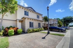 2007  Nassau Drive, Riviera Beach, FL 33404 Sold 12/07/22