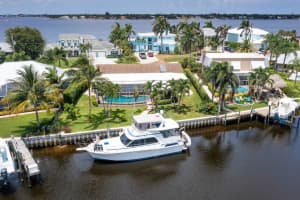 63 SW Riverway Boulevard, Palm City, FL 34990 Sold 03/31/23