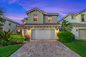 6007 SE Crooked Oak Avenue, Hobe Sound, FL 33455 Sold 09/21/22