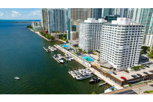 905 Brickell Bay Dr APT 1821, Miami, FL 33131, Sold 08/31/22