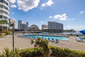 905 Brickell Bay Dr APT 1821, Miami, FL 33131, Sold 08/31/22
