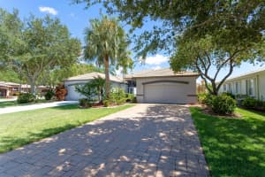 10681  Royal Caribbean Circle, Boynton Beach, FL 33437 Sold 11/18/22