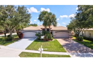 10681  Royal Caribbean Circle, Boynton Beach, FL 33437 Sold 11/18/22