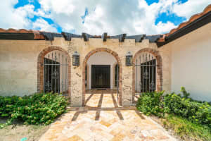3250 St James Dr, Boca Raton, FL 33434, Sold 02/10/23