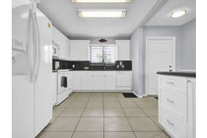 3525 S Ocean Blvd APT 108, South Palm Beach, FL 33480, Sold 09/23/22