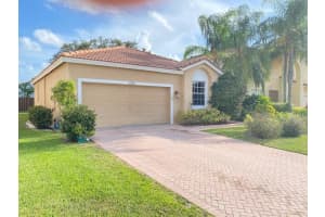 10871  Oak Bend Way, Wellington, FL 33414 Sold 09/15/22
