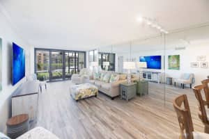 6501  Coral Lake Drive Drive   101, Margate, FL 33063 Sold 09/20/22