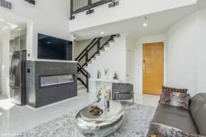 365 SE 6th Ave APT 307, Delray Beach, FL 33483, Sold 08/29/22
