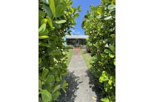 211  33rd Street, West Palm Beach, FL 33407 Sold 09/08/22