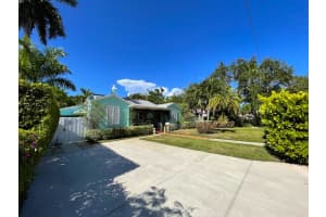211  33rd Street, West Palm Beach, FL 33407 Sold 09/08/22